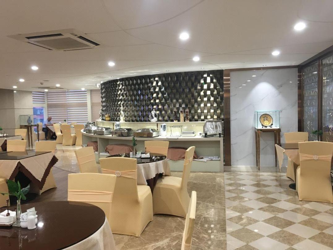 Vienna International Hotel Shenzhen Shuibei Zewnętrze zdjęcie